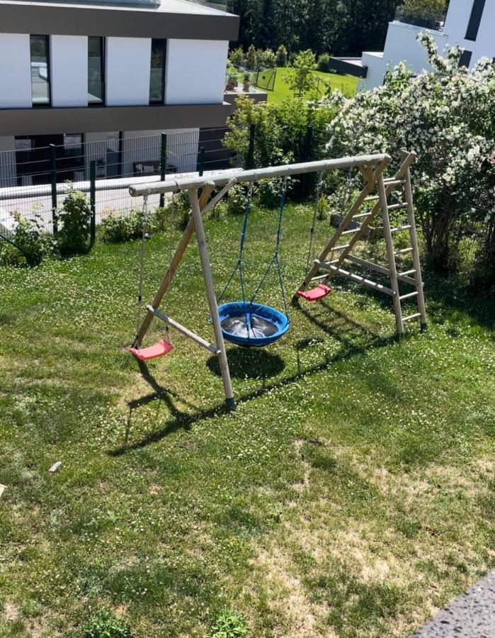 Mayen, Im Mohren, Privatzimmer Nr2, Waldrand, Nahe Nurburgring & Burg Eltz, Gemeinschaftsbad Exterior foto